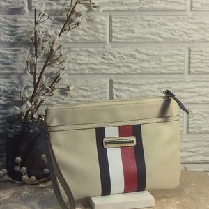 TOMMY HILFIGIR Large Wallet/Make Up Bag